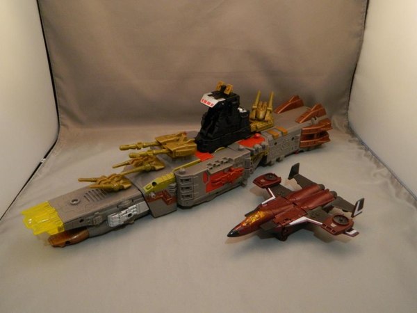 Transformers Year Of The Snake Platinum Edition Omega Supreme  (16 of 48)